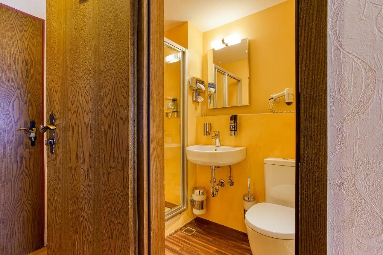 Ff&E Hotel Bavaria Fuerth