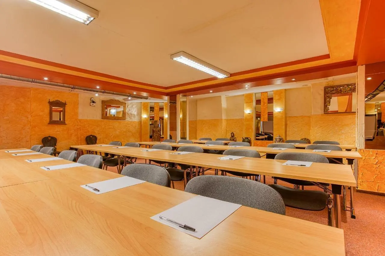 Ff&E Hotel Bavaria Fürth Γερμανία