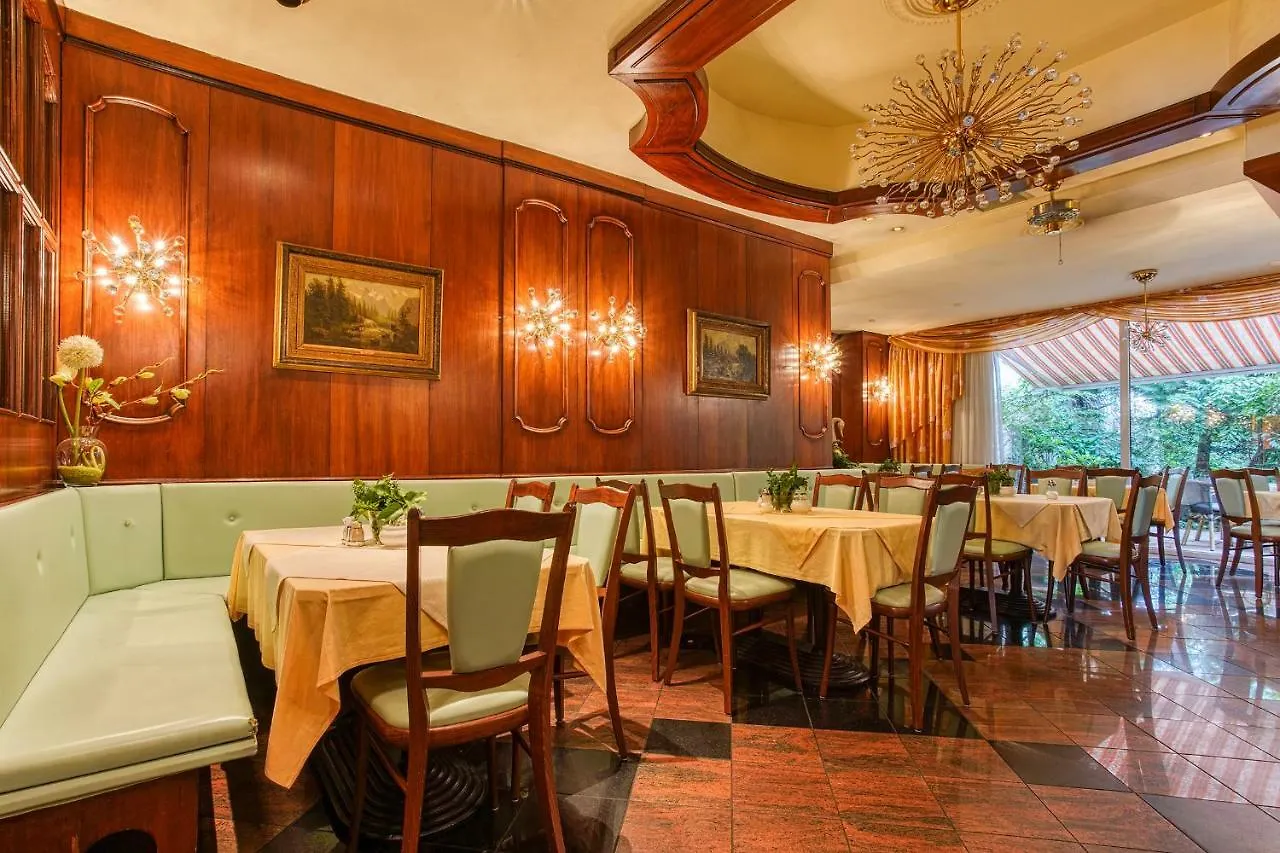 Ff&E Hotel Bavaria Fürth 3*,  Γερμανία