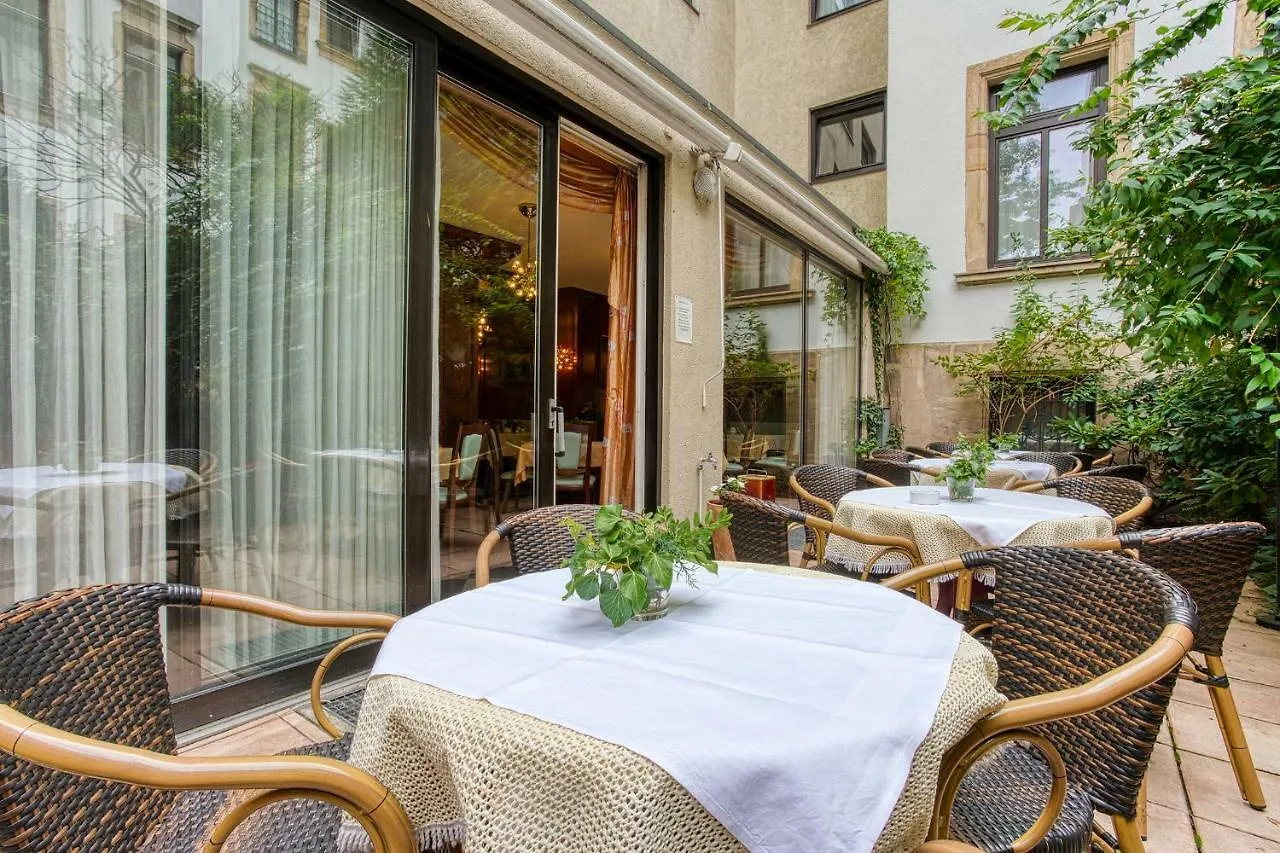 ***  Ff&E Hotel Bavaria Fürth Γερμανία